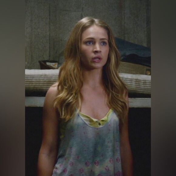 Urban Outfitters Ecote Tank Top ASO Britt Robertson Under the Dome - Picture 3 of 8